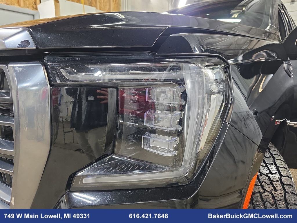 Used 2021 GMC Yukon AT4 w/ Technology Package image 31