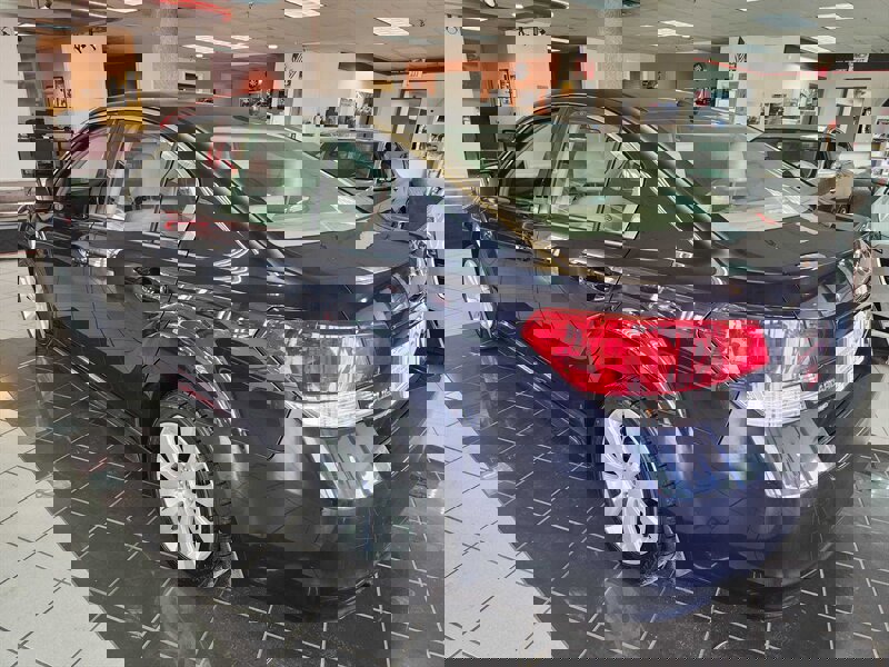 Used 2012 Subaru Legacy 2.5i Limited w/ Popular Pkg 2 image 8