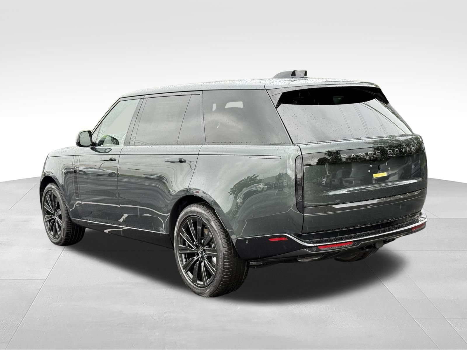 New 2027 Land Rover Range Rover Long Wheelbase SE AWD/4WD image 3