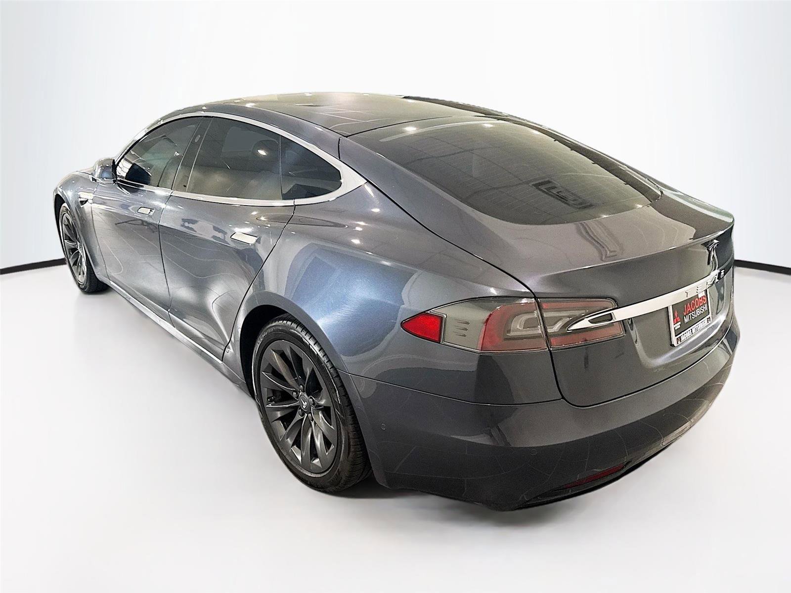 Used 2019 Tesla Model S Long Range image 27