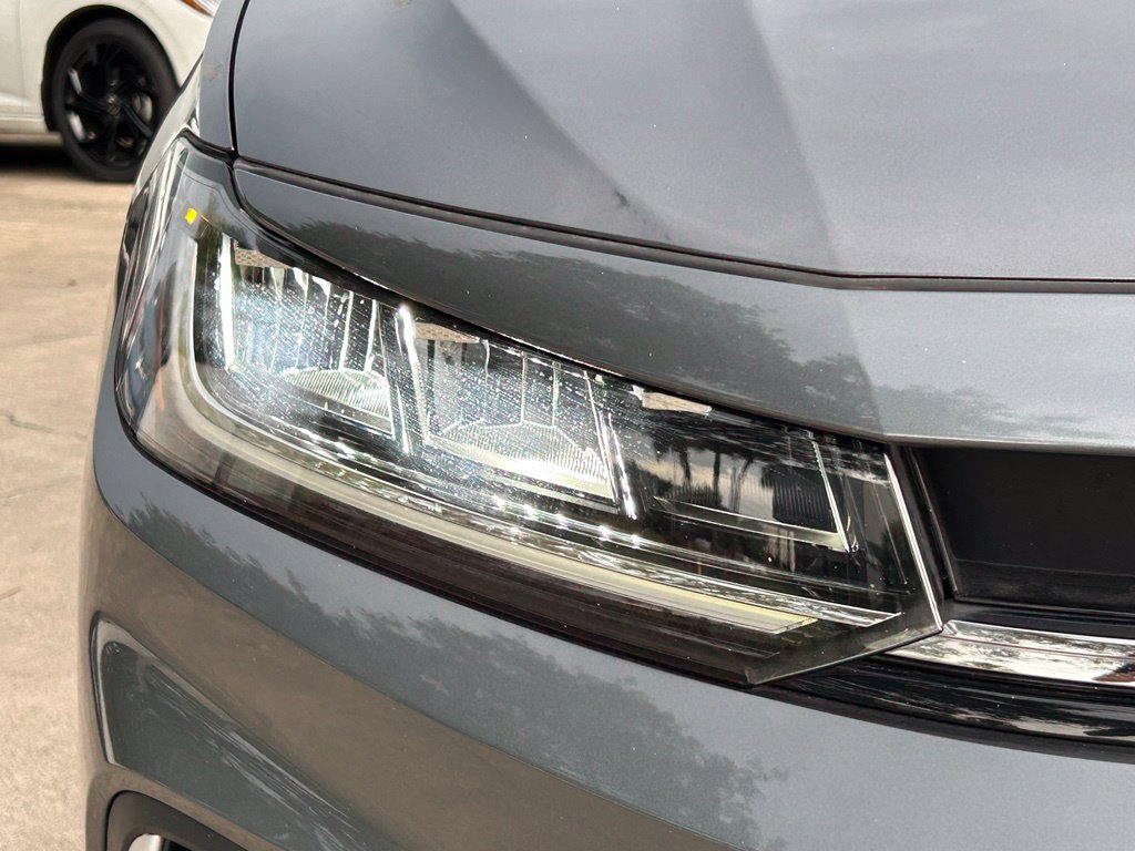 Certified 2026 Volkswagen Jetta SE FWD image 38