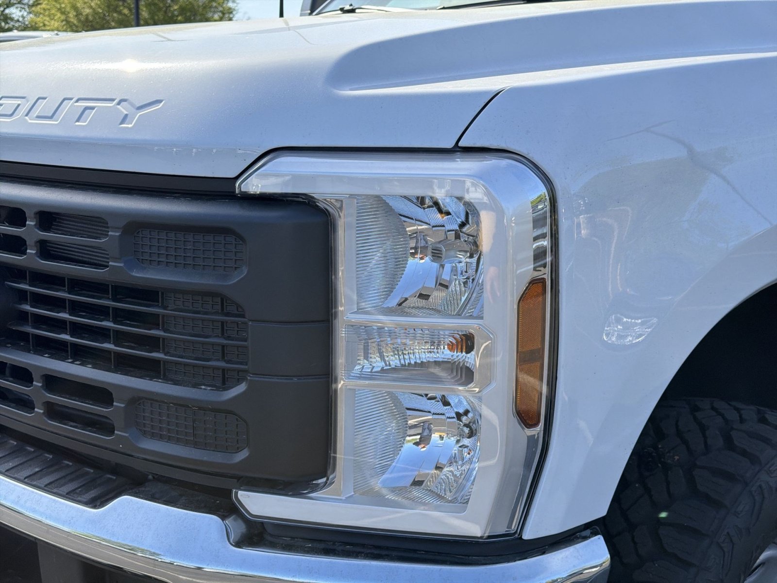 New 2026 Ford F350 XL w/ XL Off-Road Package AWD/4WD image 13