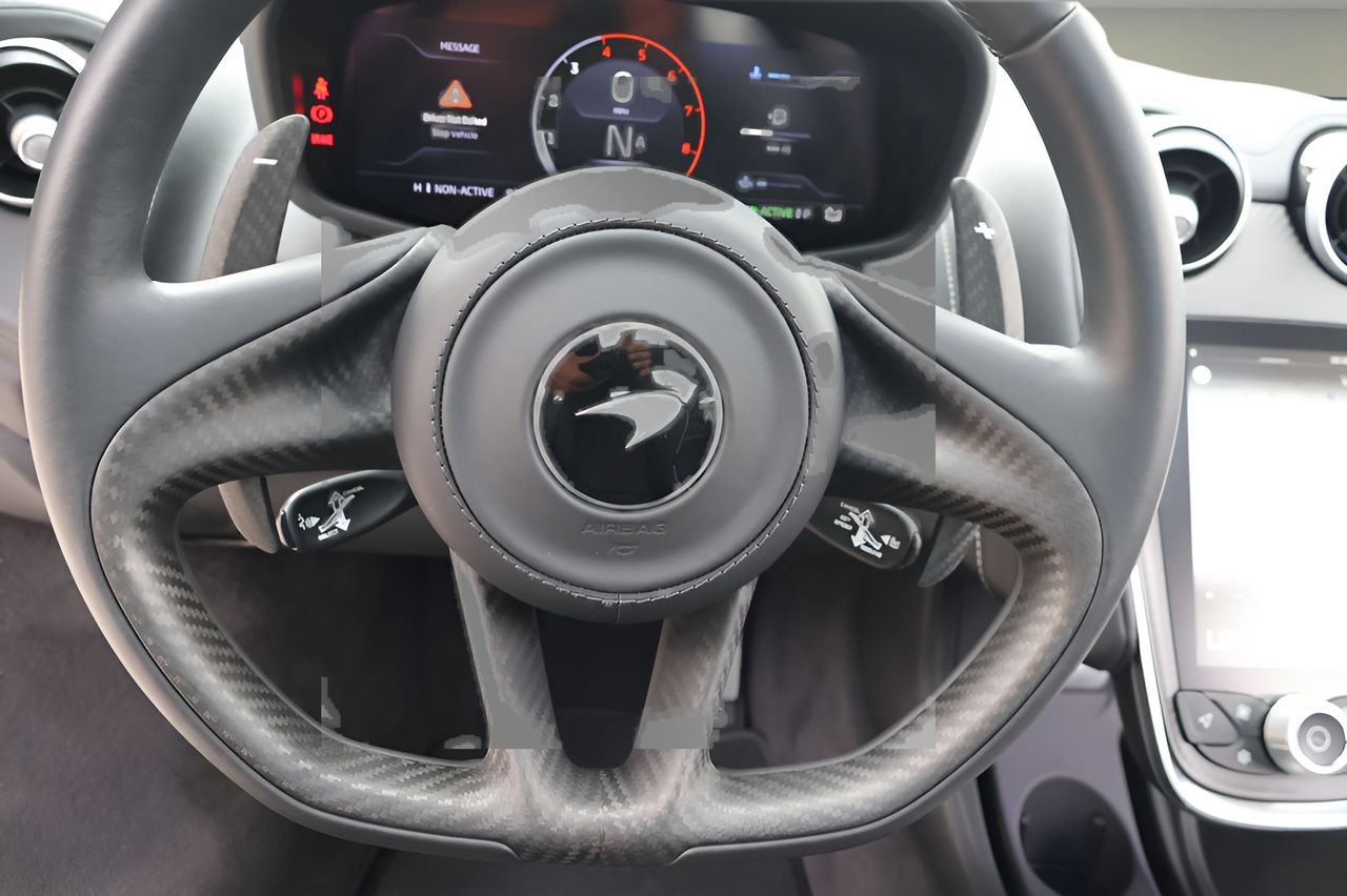Used 2023 McLaren GT RWD image 12