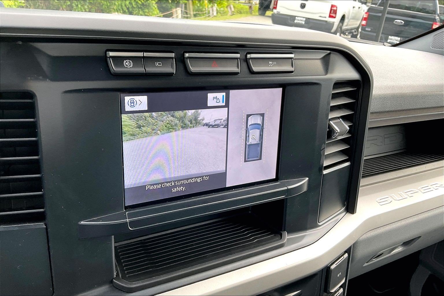 Used 2024 Ford F350 XL w/ 360-Degree Camera Package RWD image 19