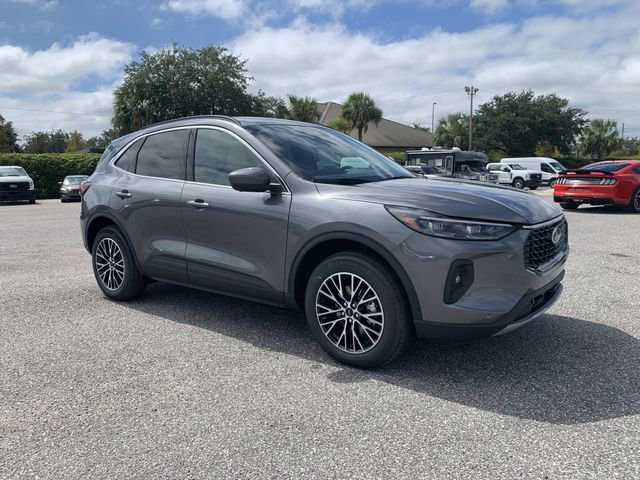 New 2026 Ford Escape SE w/ PHEV Premium Package image 2