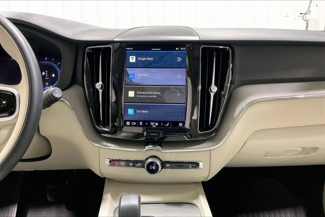 Used 2023 Volvo XC60 B5 Plus w/ Climate Package AWD/4WD image 6