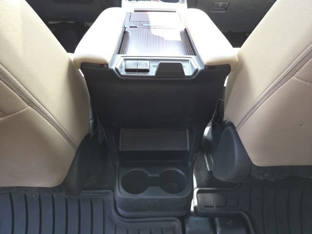 Used 2022 Toyota Sienna XLE FWD image 27