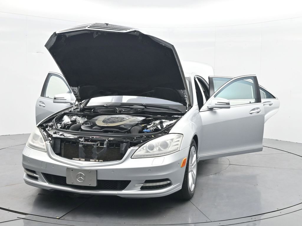 Used 2011 Mercedes-Benz S 550 4MATIC image 42