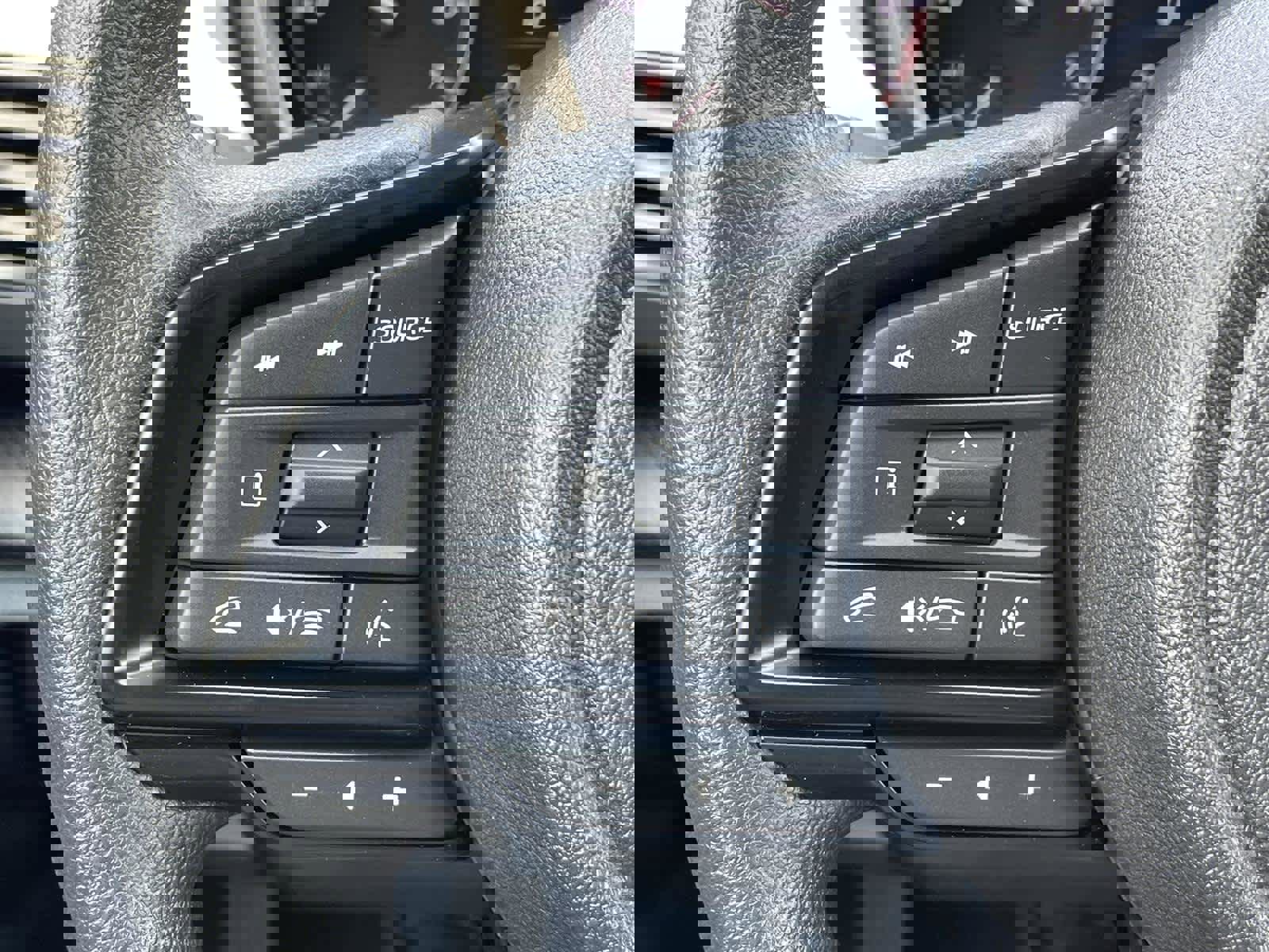 Used 2025 Subaru Crosstrek 2.0i Premium image 27