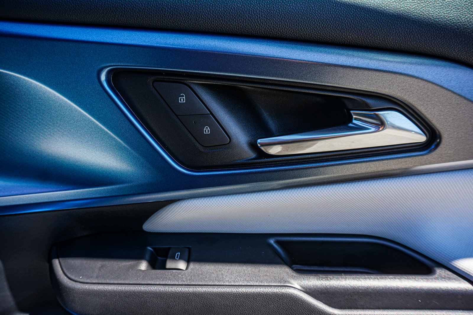 New 2026 Chevrolet Equinox EV LT FWD image 42
