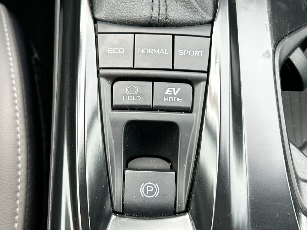 Used 2025 Toyota Camry SE FWD image 34