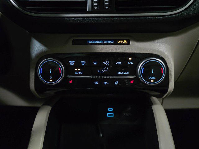 Used 2022 Ford Escape SEL w/ Technology Package image 28