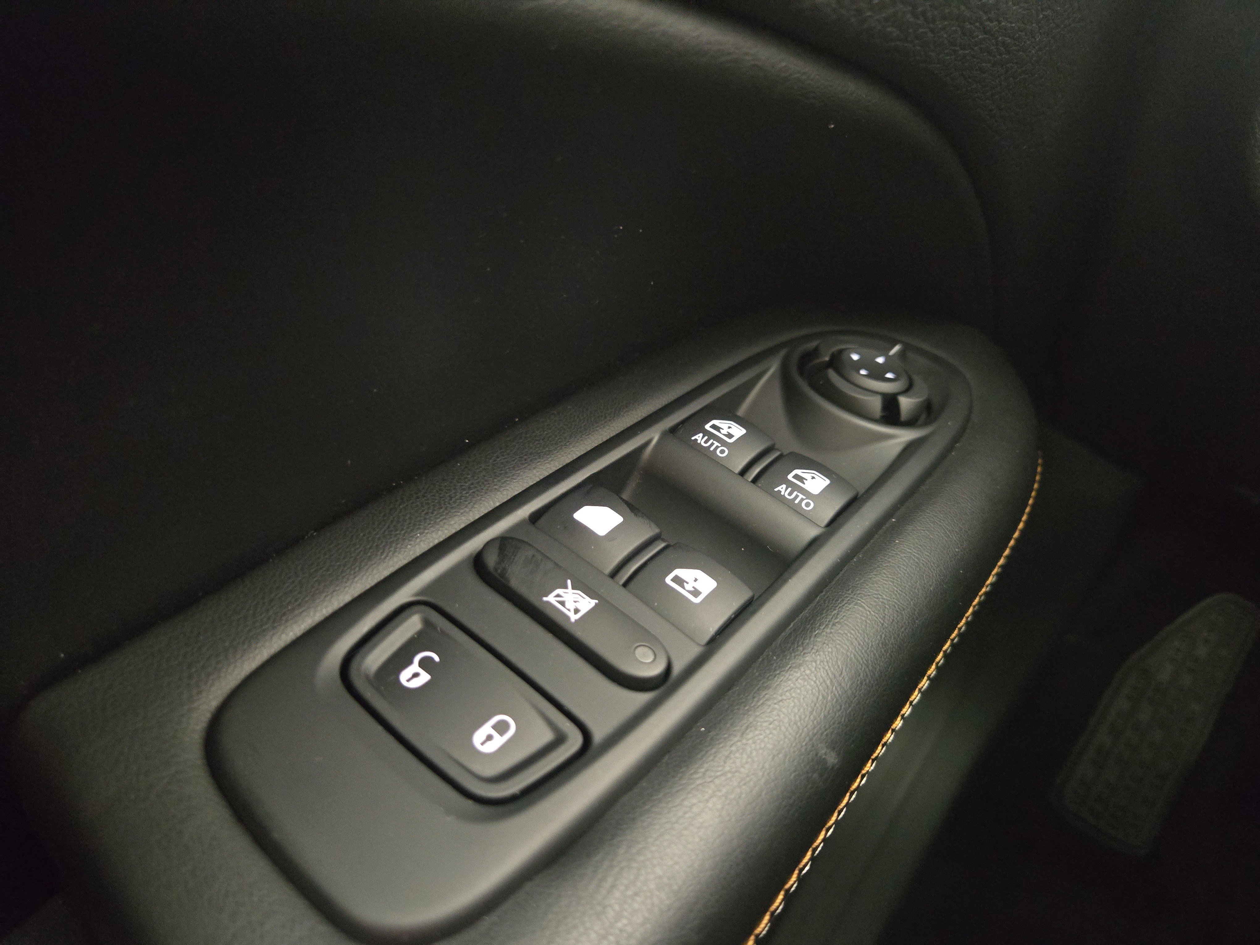 Used 2019 Jeep Compass Sport image 24