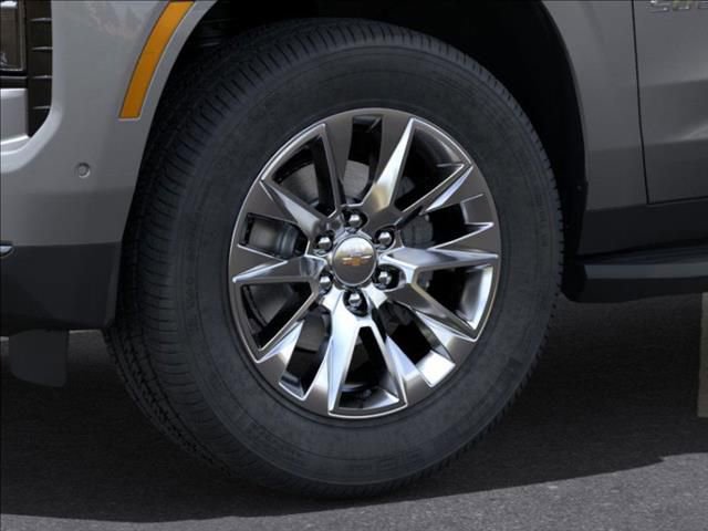 New 2025 Chevrolet Suburban Premier image 9