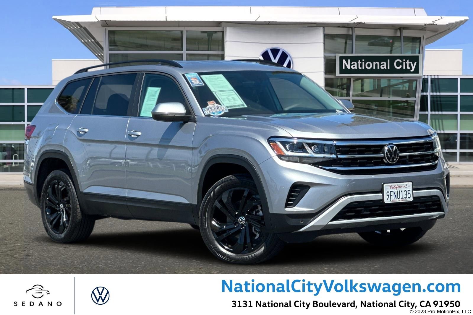 Used 2023 Volkswagen Atlas SE w/ Black Wheel Package
