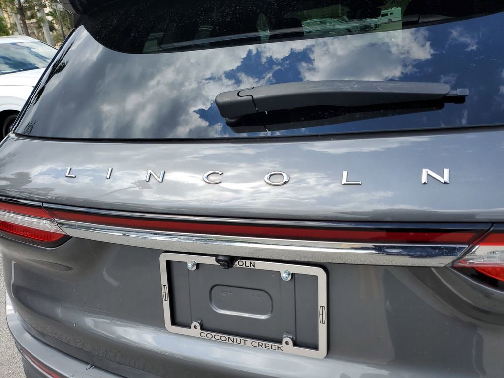 Certified 2022 Lincoln Corsair Reserve w/ Equipment Group 201A image 5