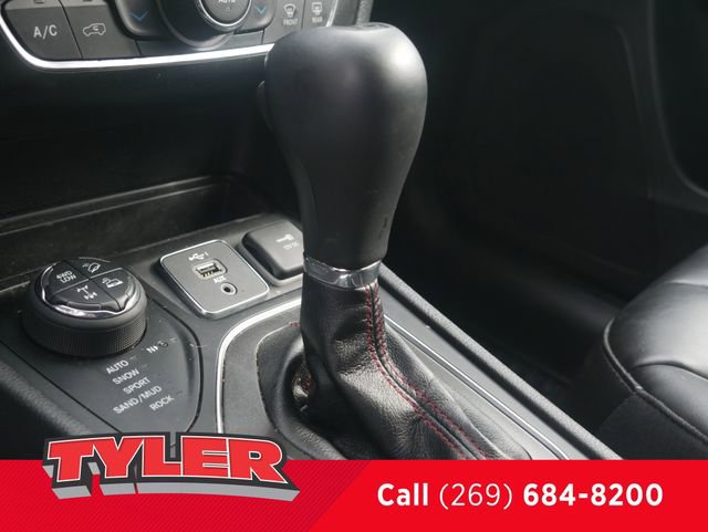 Used 2021 Jeep Cherokee Trailhawk image 37