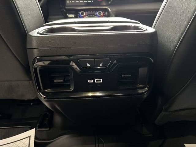 Used 2024 GMC Sierra 1500 AT4 w/ Technology Package image 22