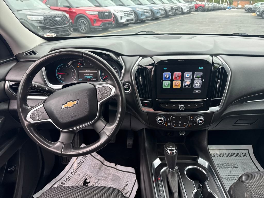 Used 2018 Chevrolet Traverse LT FWD image 22