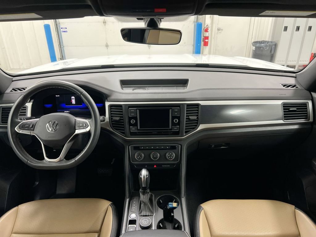 Used 2023 Volkswagen Atlas Cross Sport SE AWD/4WD image 10