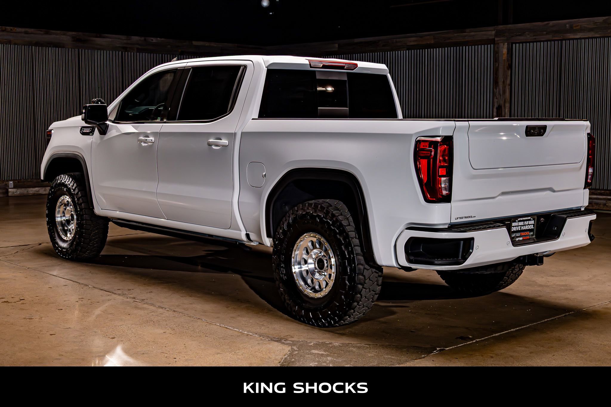 Used 2025 GMC Sierra 1500 Elevation w/ Preferred Package image 6