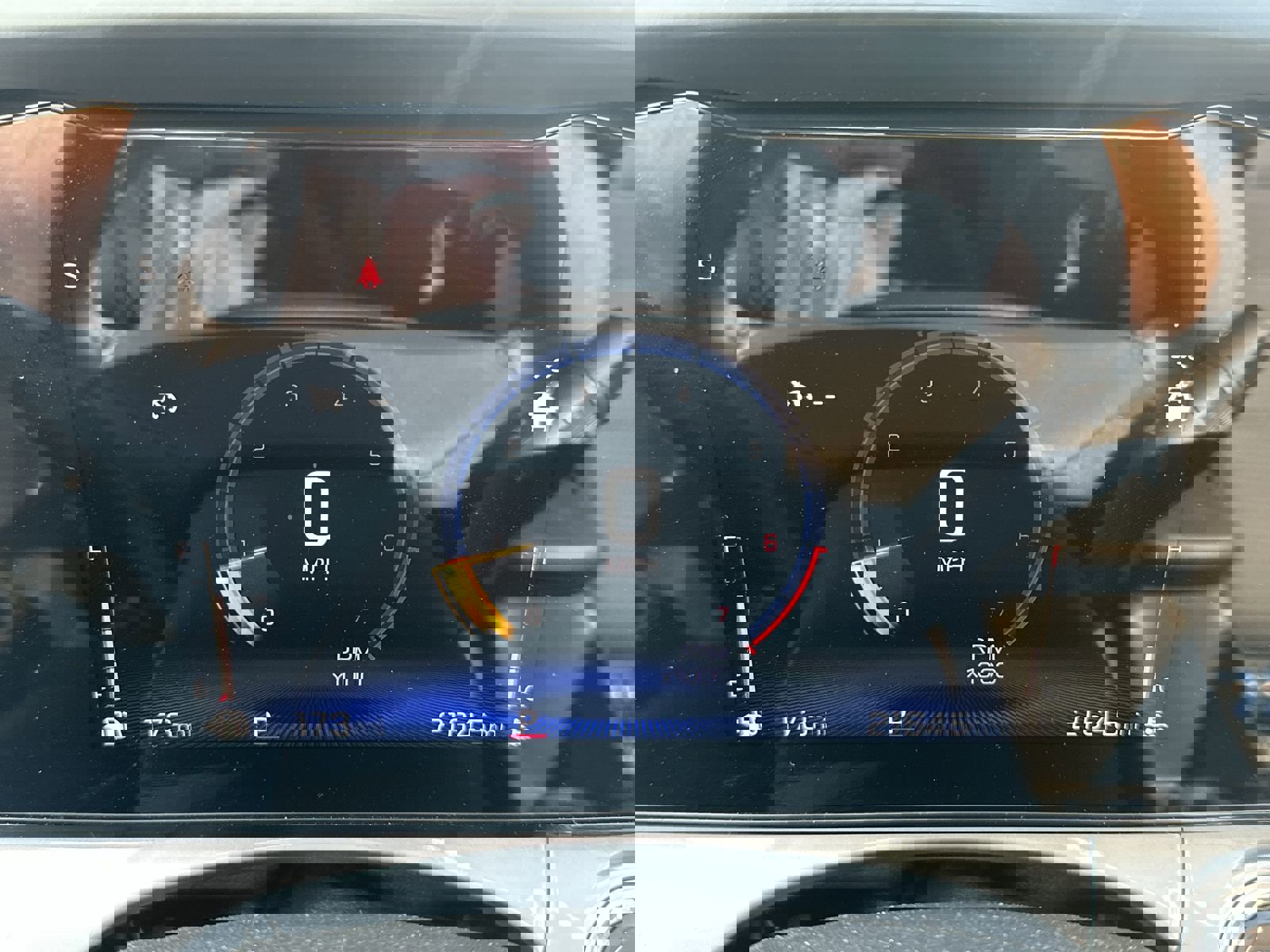 Used 2025 Chevrolet Trax LT w/ LT Convenience Package image 23