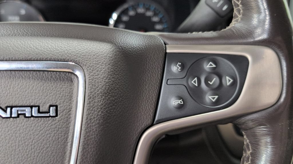 Used 2018 GMC Sierra 2500 Denali AWD/4WD image 12