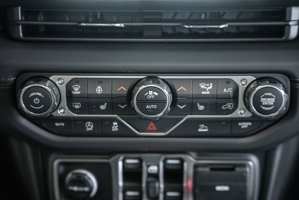 New 2026 Jeep Gladiator Mojave image 21