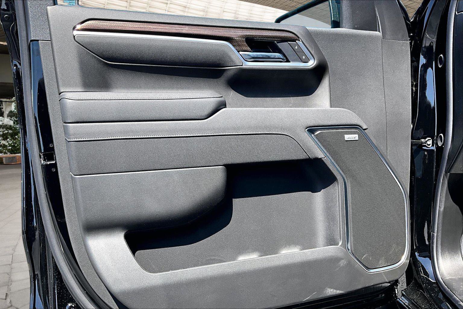 New 2026 Chevrolet Silverado 1500 RST w/ RST All Star Premium Package AWD/4WD image 9