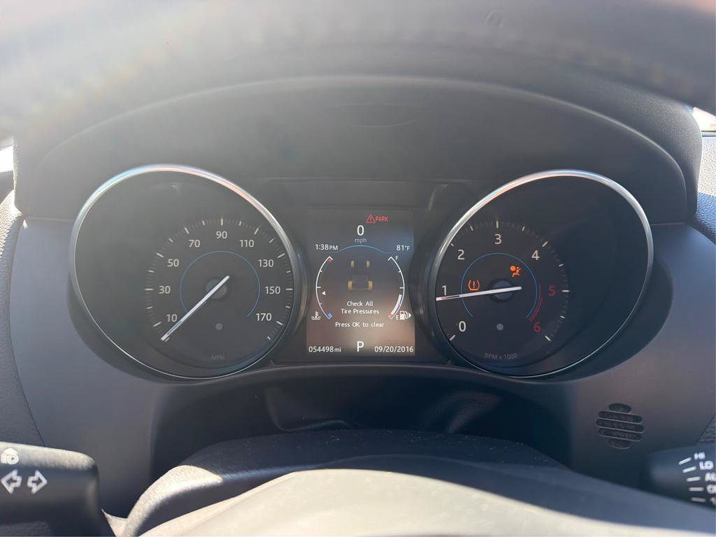 Used 2017 Jaguar F-PACE Premium AWD/4WD image 17