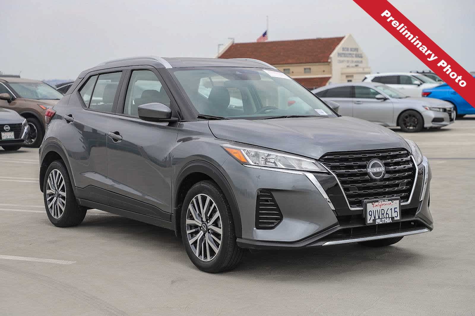 Used 2024 Nissan Kicks SV FWD image 3