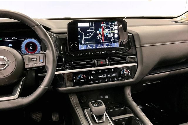 Used 2025 Nissan Pathfinder Platinum w/ Cargo Package FWD image 7