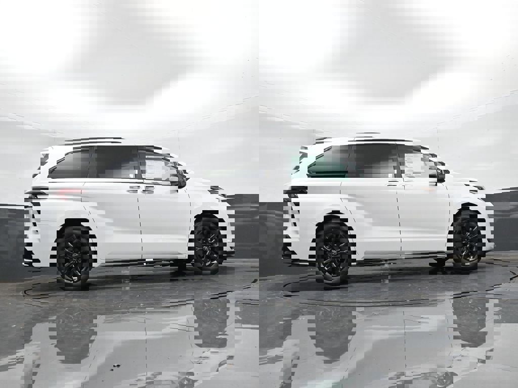 New 2025 Toyota Sienna XSE w/ XSE Premium Package image 31