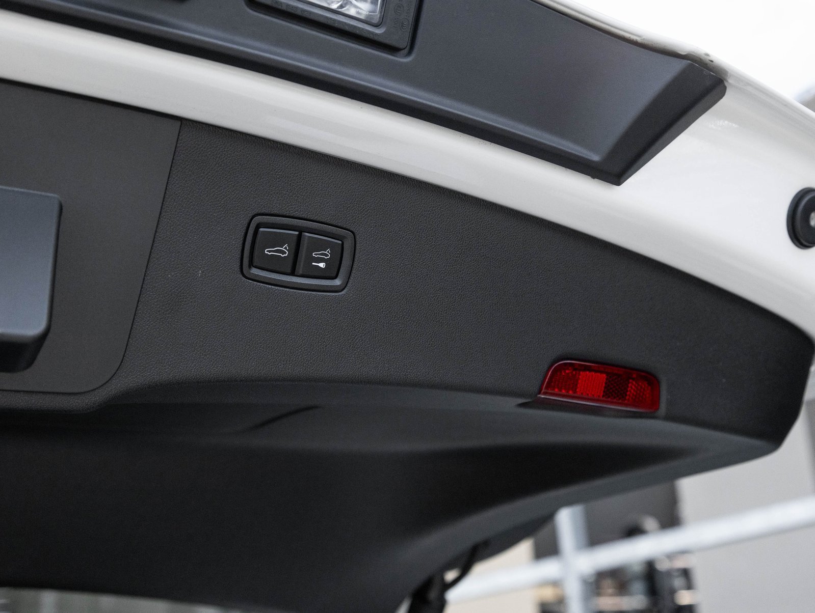 Certified 2024 Porsche Cayenne Turbo GT image 31