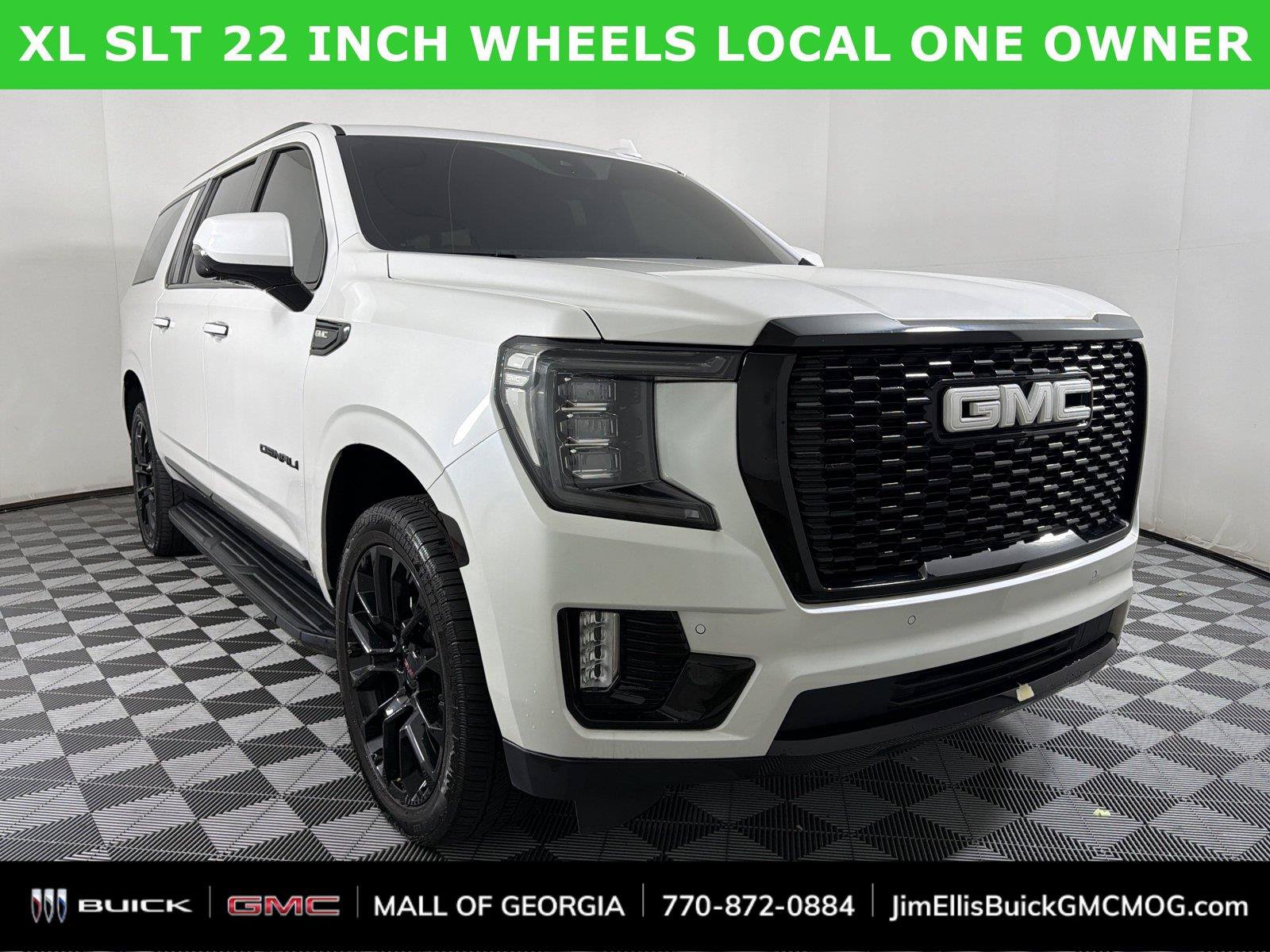 Used 2023 GMC Yukon XL SLT w/ SLT Premium Package AWD/4WD image 1