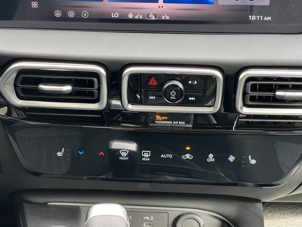 New 2026 Nissan Sentra SV w/ SV Convenience Package FWD image 5