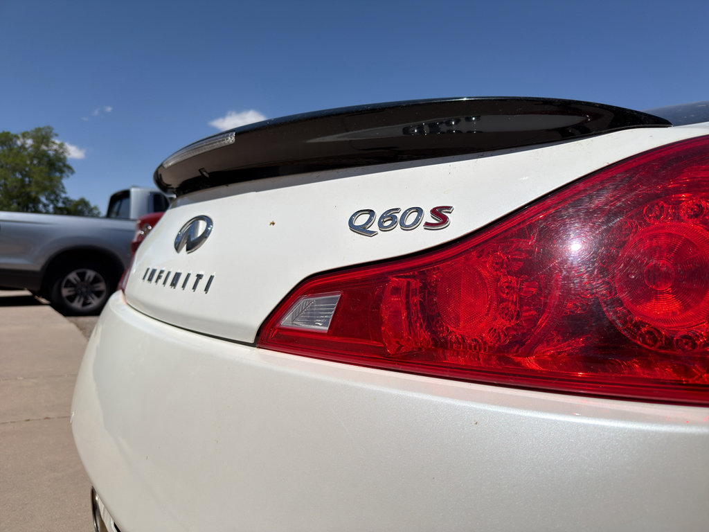 Used 2015 INFINITI Q60 Sport Limited image 15