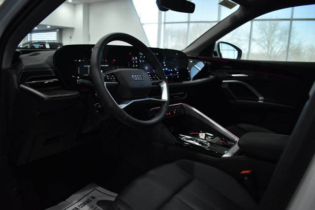 Used 2025 Audi Q5 Premium Plus w/ Premium Plus image 14