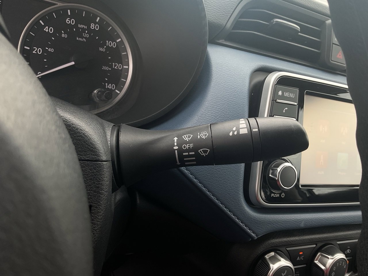 Used 2025 Nissan Versa SV FWD image 34