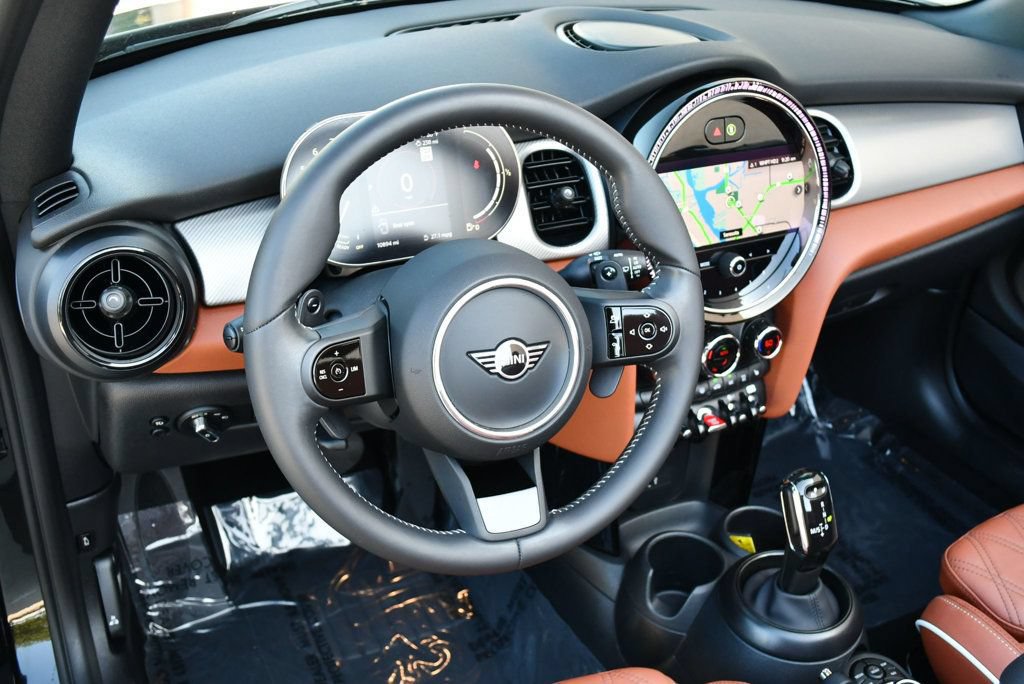 Used 2024 MINI Cooper S w/ Signature Upholstery Package FWD image 51