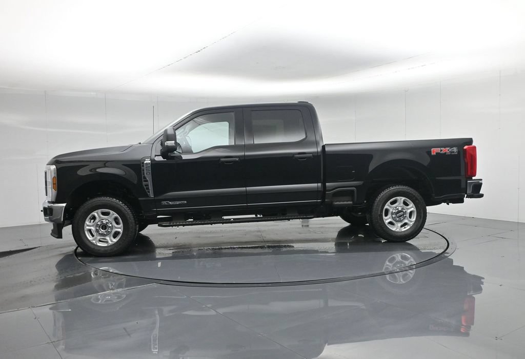 New 2026 Ford F250 XLT w/ FX4 Off-Road Package AWD/4WD image 29