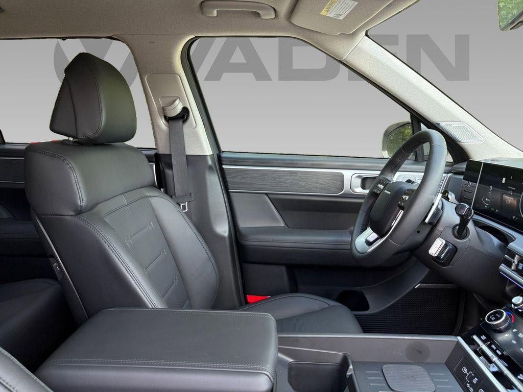 New 2025 Hyundai Santa Fe Limited image 31