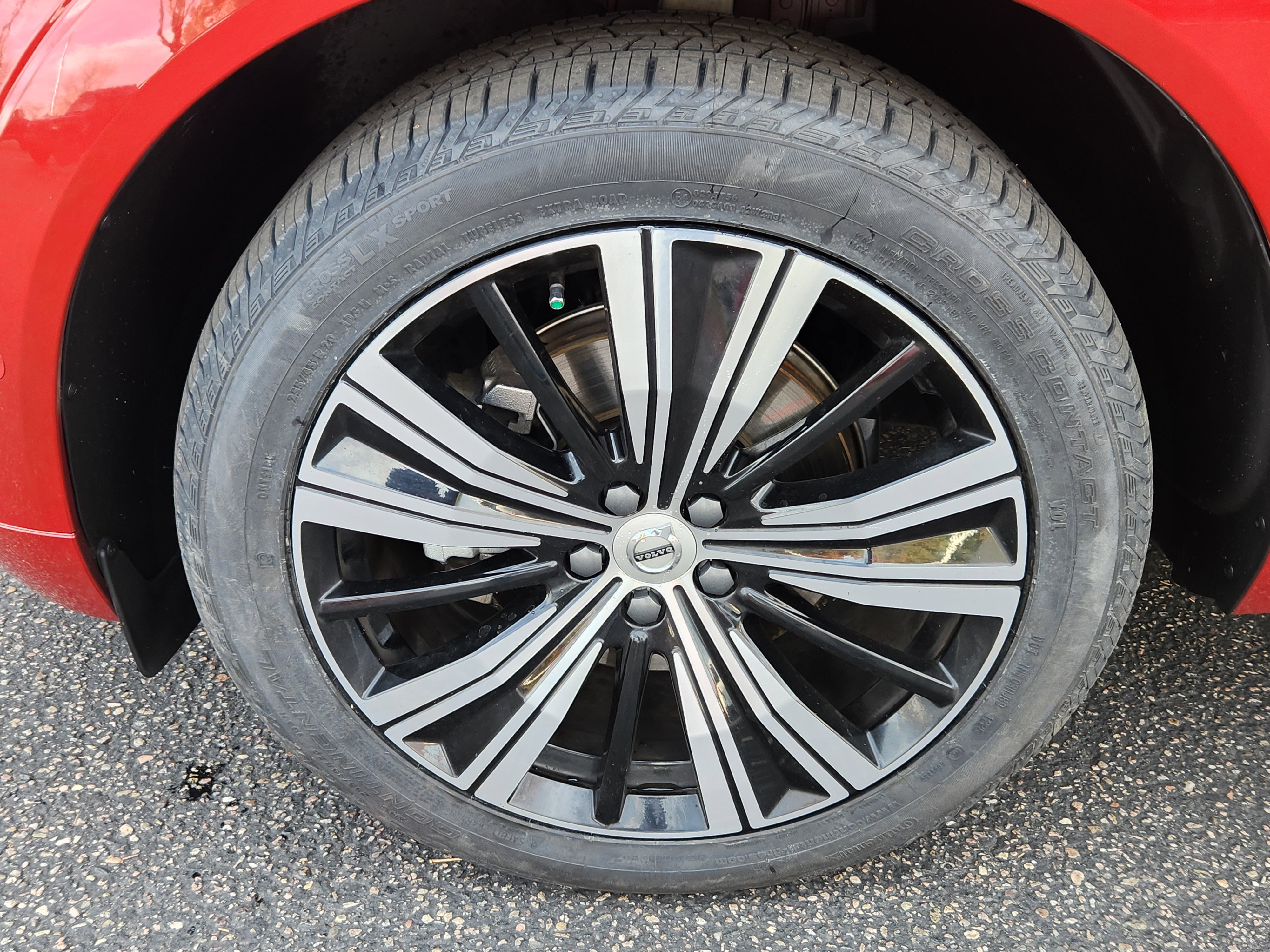 Certified 2023 Volvo XC60 B5 Ultimate image 17