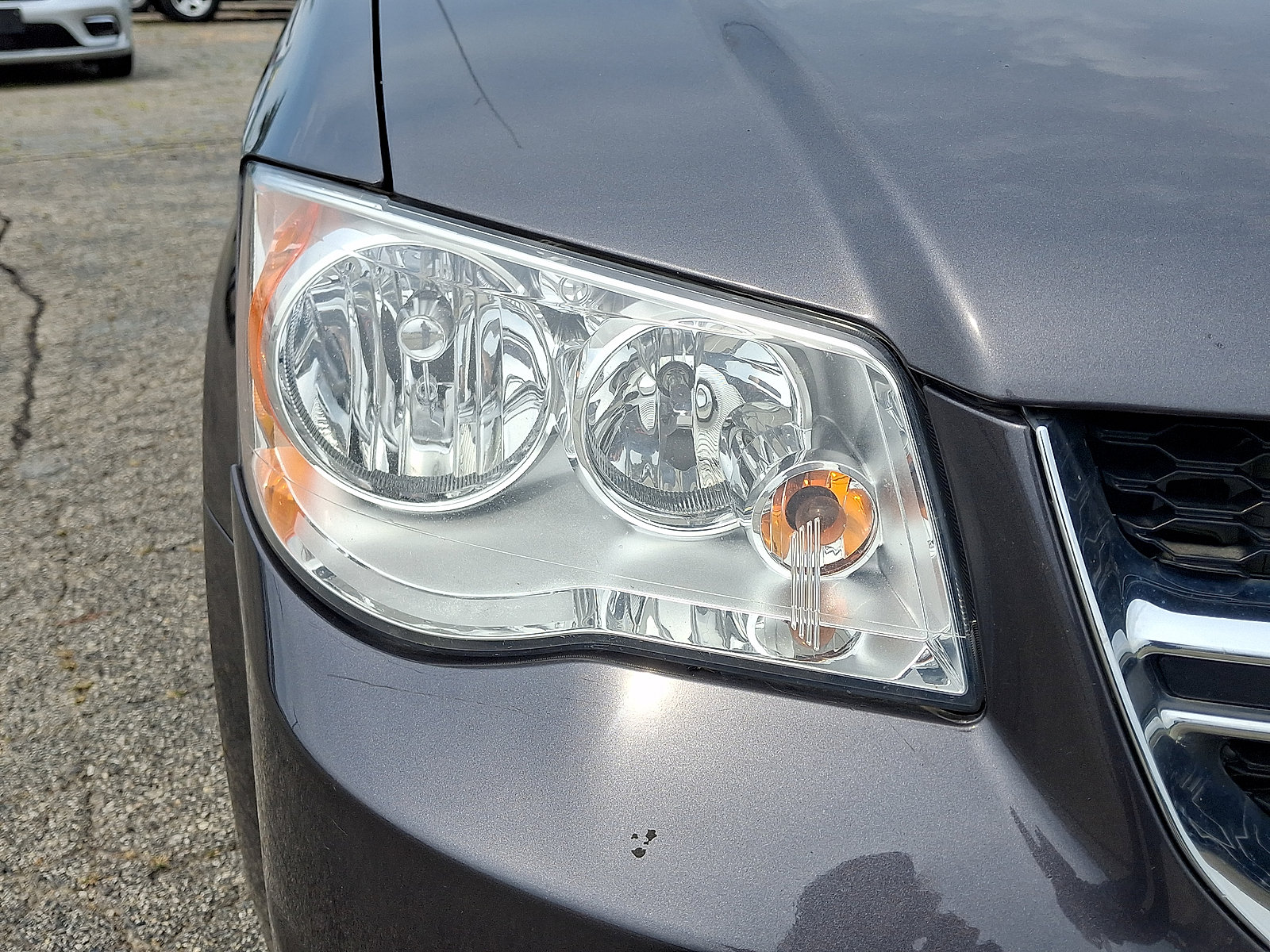 Used 2020 Dodge Grand Caravan SXT FWD image 19