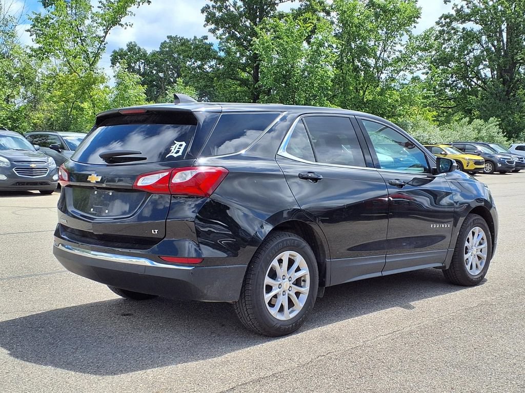 Used 2019 Chevrolet Equinox LT w/ Driver Convenience Package FWD image 4