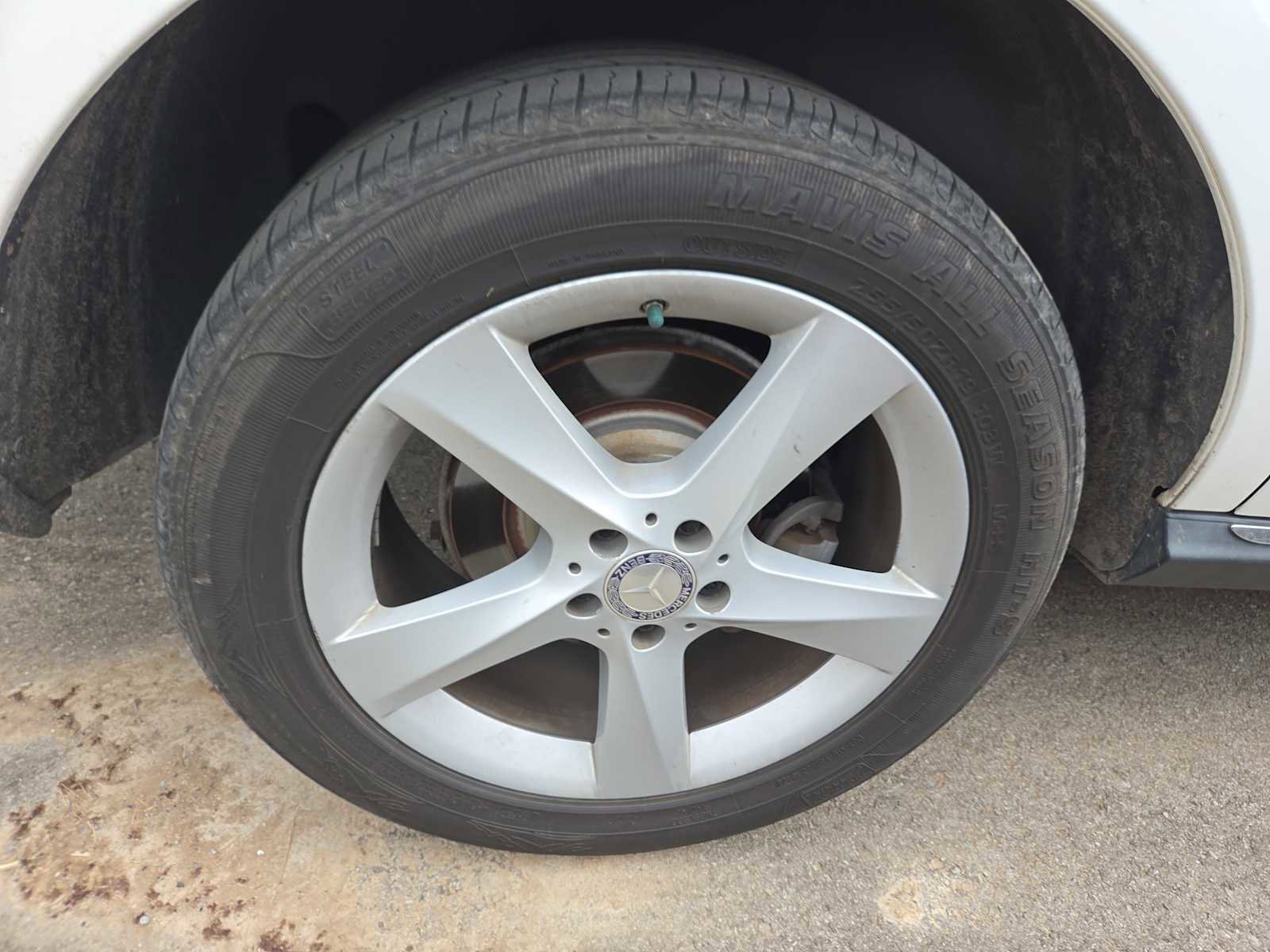 Used 2017 Mercedes-Benz GLE 350 4MATIC image 4