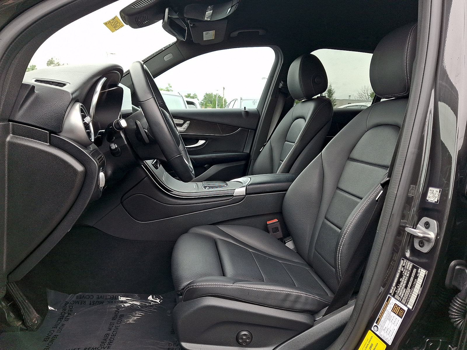 Used 2022 Mercedes-Benz GLC 300 4MATIC image 15