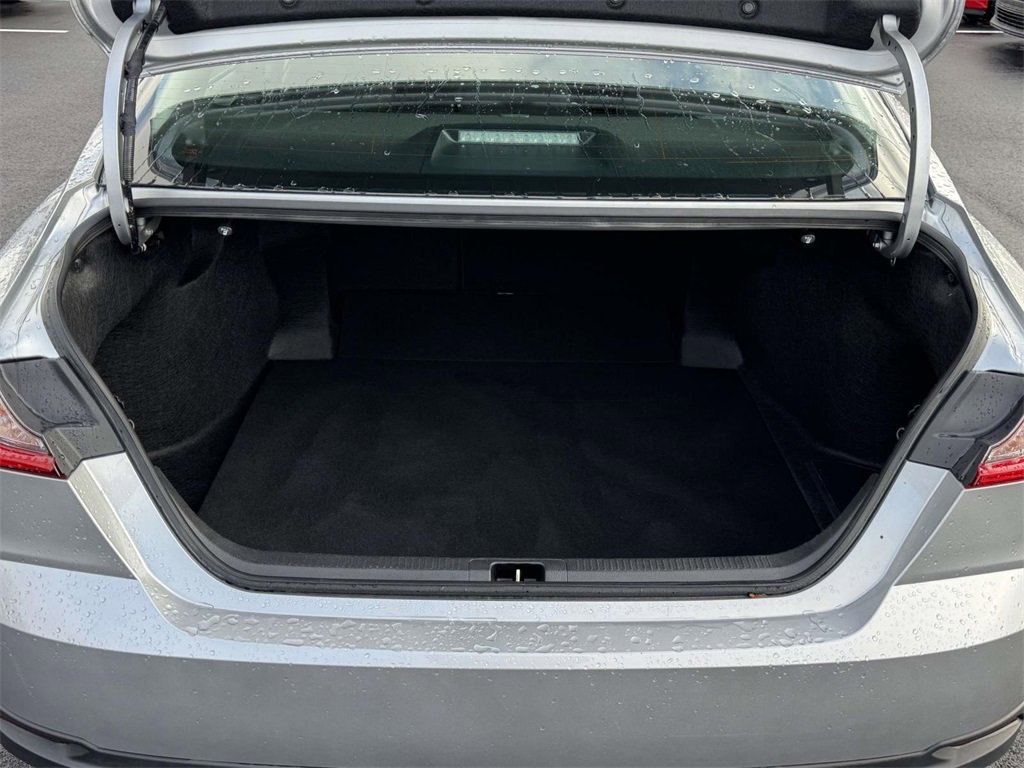 Used 2025 Toyota Camry LE image 16