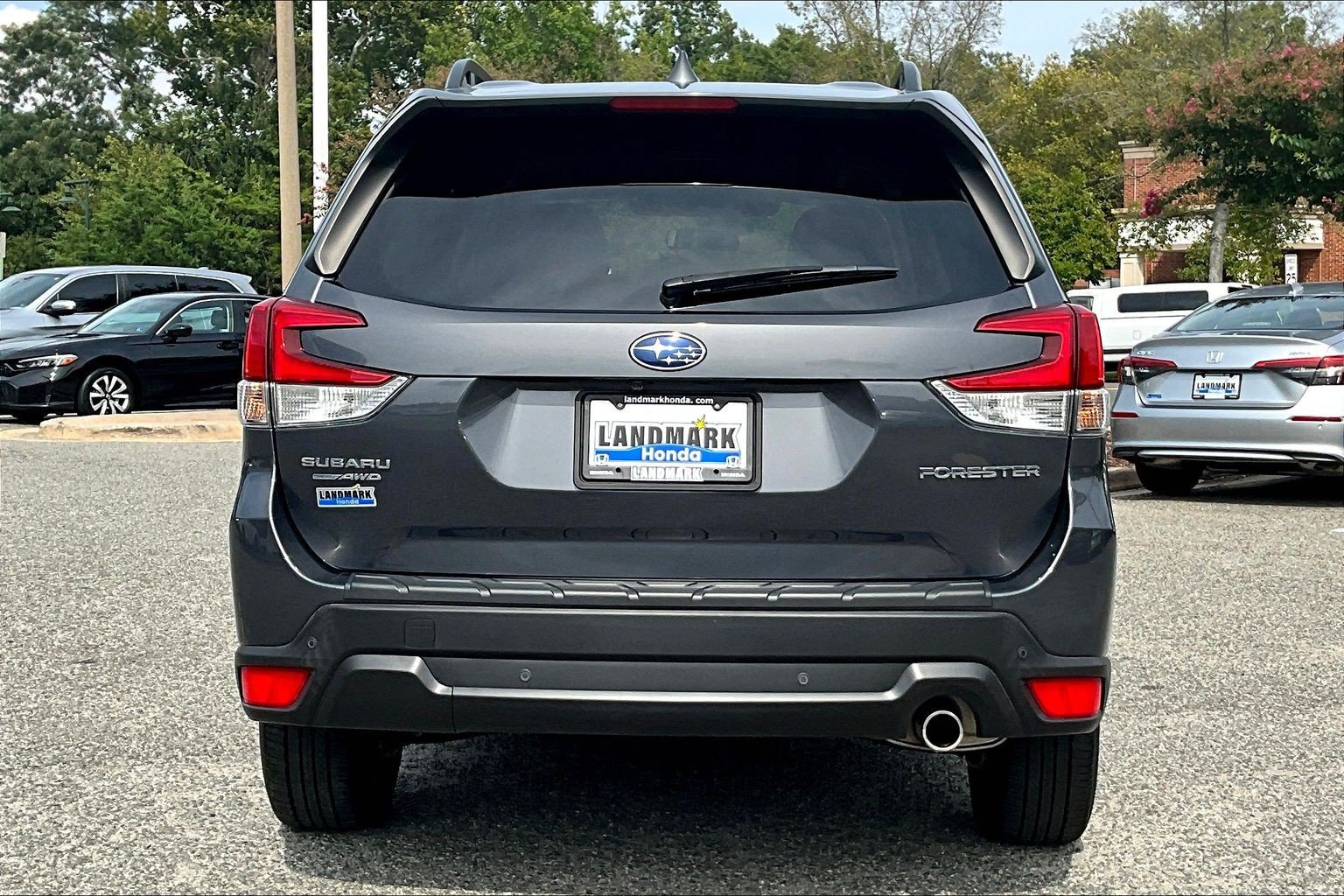 Used 2022 Subaru Forester Limited AWD/4WD image 4