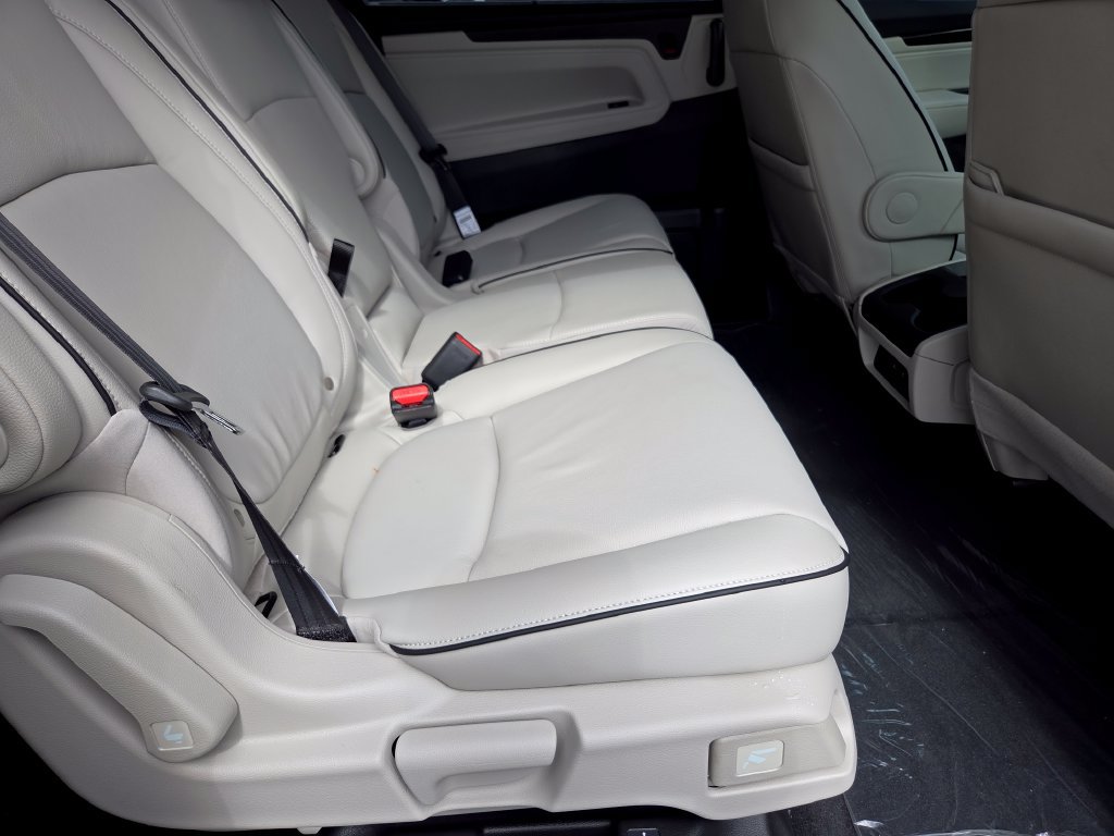 New 2027 Honda Odyssey Touring image 32